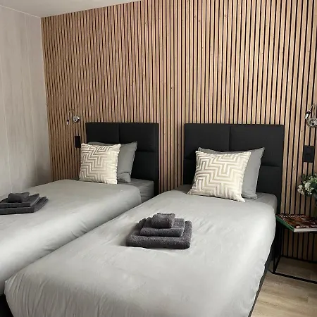 Hotell Ferme Du Chateau Fontaine-l'Eveque